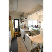 スタイリッシュな印象のキッチン