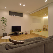 ナチュラルでシンプル、飽きのこないリビング