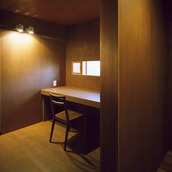 造り付けの書斎コーナー