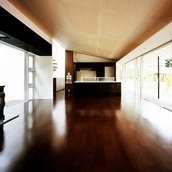 室内と風景を溶け込ませる大開口