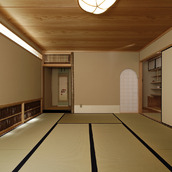 茶道を行うために作られた、落ち着いた本格的な茶室