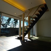 リビングと繋げても、個室として仕切っても、どちらとしても使える和室