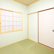 落ち着いた雰囲気の和室