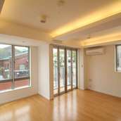 リビング｜狭小間口の家｜東京都北区