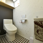お施主様の遊び心が表れたトイレのインテリア