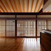 リビングダイニングは落ち着いた和の空間