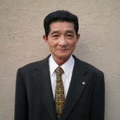 三安　満昭