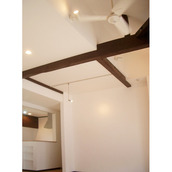 自然塗料で梁・柱をデザイン要素に