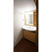 ２階の廊下の押入が洗面所に（リフォーム）