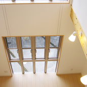 ２階から１階を眺めた吹抜け