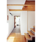 壁面収納を設置した玄関