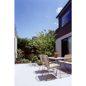 都市型二世帯住宅の玄関ホール