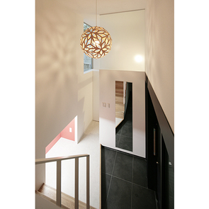 視線の抜ける階段