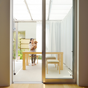 LIGHT  COURT  HOUSE  外観