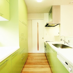 動線を考えた機能的なキッチン