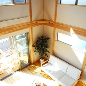 キッチン・食堂・居間と連続した小屋裏スペース