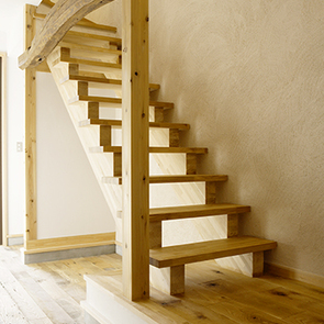 カウンターが並ぶキッチン