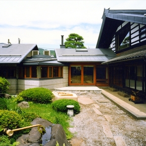 歴史と現代の建築的接点になる建築