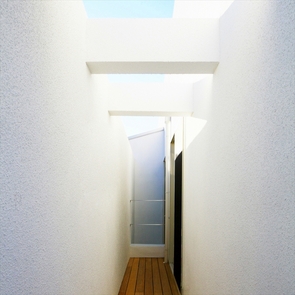 アイランドキッチンと薪ストーブ