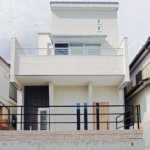 いろいろ使える半外部空間インナーバルコニー