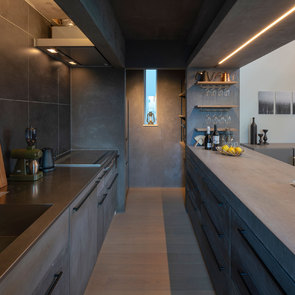 モールテックス仕上げのキッチン