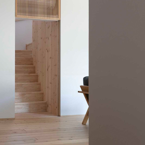 夜のファサード