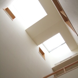 ごろんと寝ころびたくなるフローリング