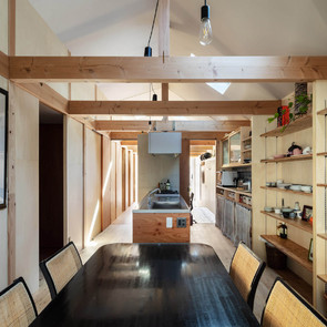 換気窓のある収納スペース