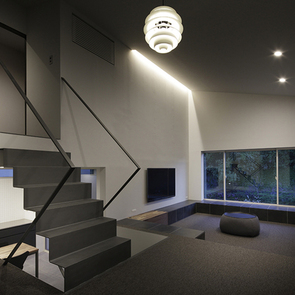 整然とした洗面脱衣室