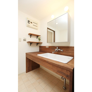 実験室用流しを採用した洗面台3