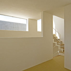 広縁と仏間の関係