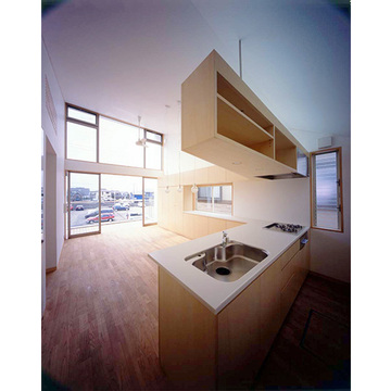 吊戸を吊る事で開放性を持たせたキッチン