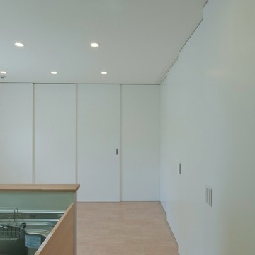 間仕切りを使えば完全な個室になるダイニングキッチン