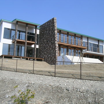 太平洋の雄大な景色を望む建物