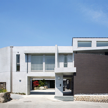 モダンアートな外観