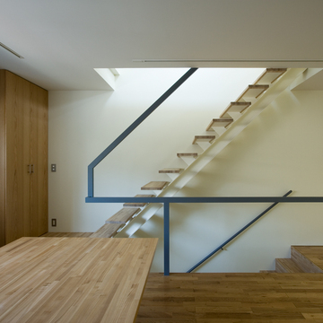 シンプルながらも楽しい手すりのデザイン