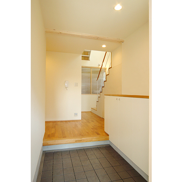 優しい雰囲気の玄関ホール