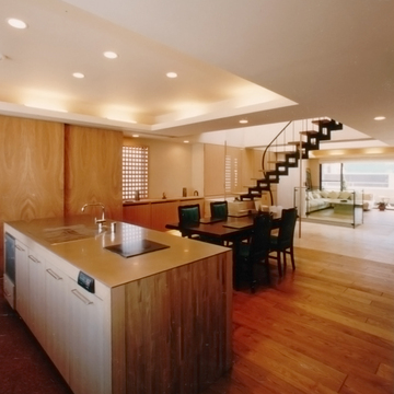 生活感のあるものは全部収納にすっきりしたダイニングキッチン