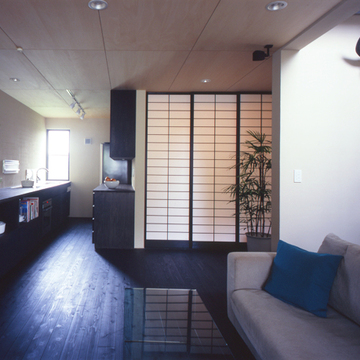 自然素材と抑えた色で和モダンの空間を演出