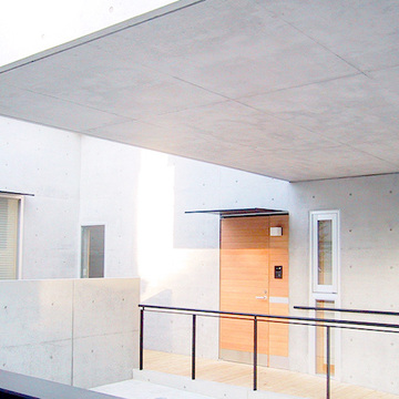 玄関アプローチ