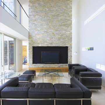 ランダムな窓を配置したリビング