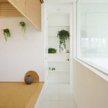 飾り棚を設置した和室