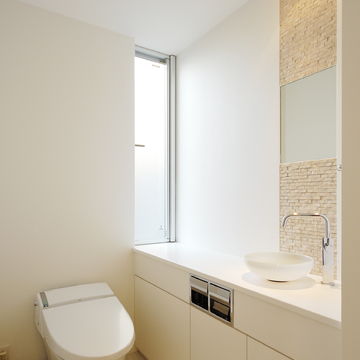 素材感をアクセントにしたトイレ