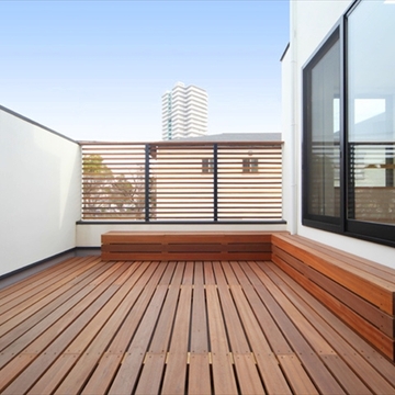 デッキバルコニー