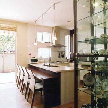 会話を楽しめるカウンターキッチン