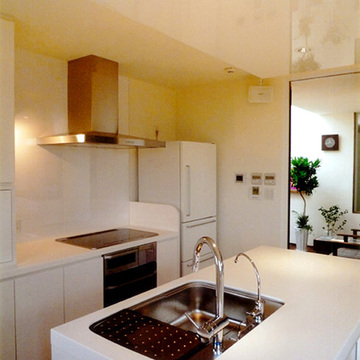 開放的なアイランドキッチン