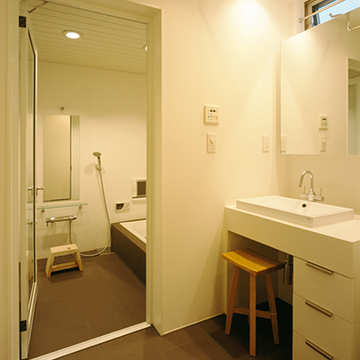 スタイリッシュな水廻りスペース