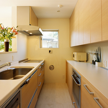 ナチュラルカラーの優しいキッチン