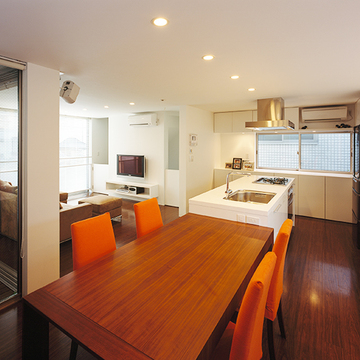 アイランドキッチンでゆったりとクッキング