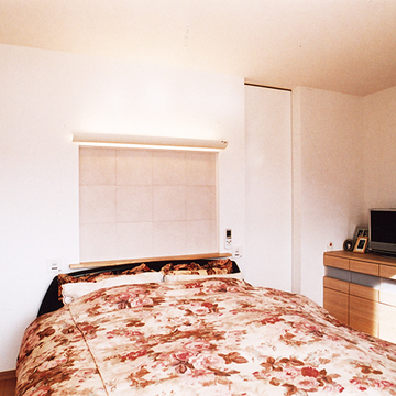 間接照明の優しい寝室